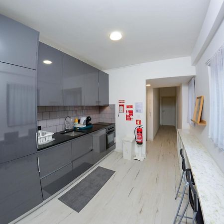 Travel And Live Apartments Porto Bagian luar foto