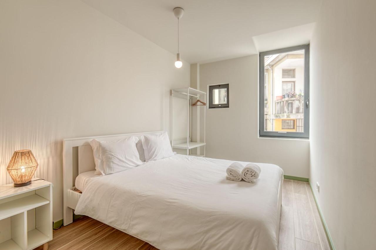 Travel And Live Apartments Porto Bagian luar foto
