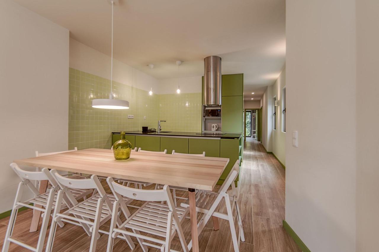 Travel And Live Apartments Porto Bagian luar foto