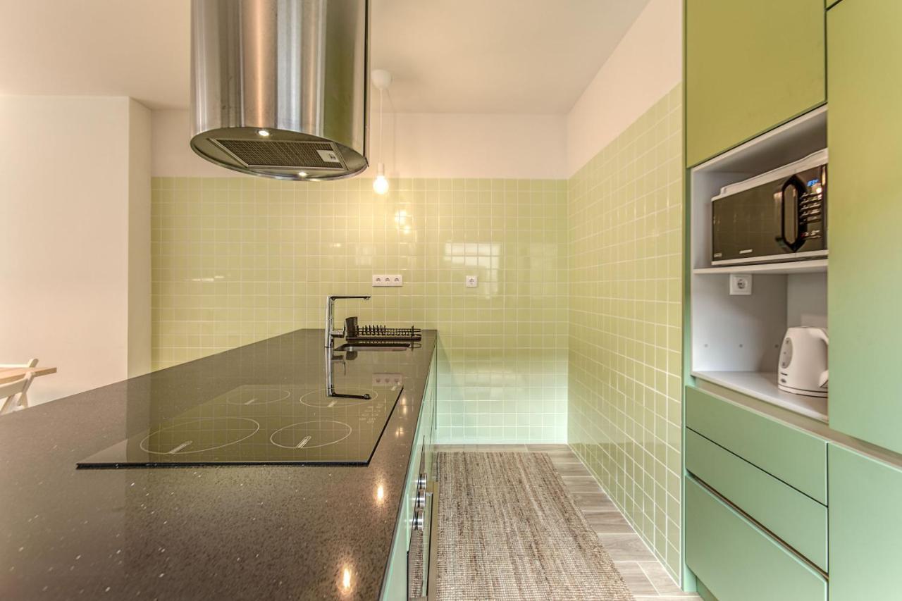Travel And Live Apartments Porto Bagian luar foto