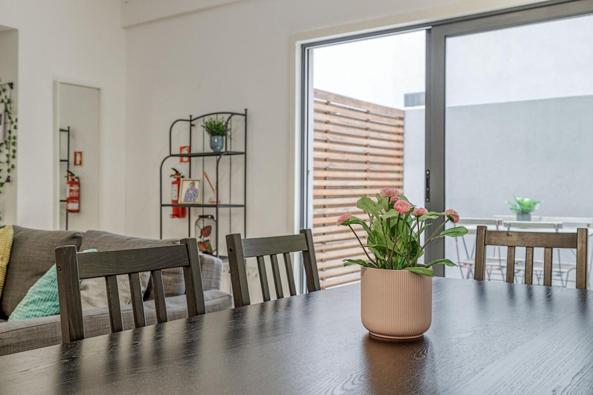 Travel And Live Apartments Porto Bagian luar foto