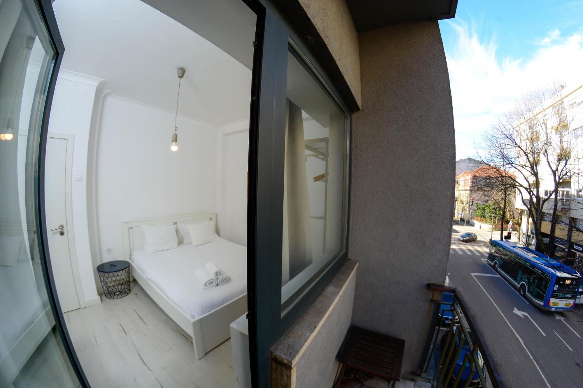 Travel And Live Apartments Porto Bagian luar foto